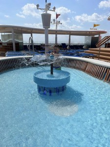 Disney Fantasy pool