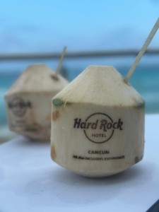 Hard-Rock-drinks-Cancun